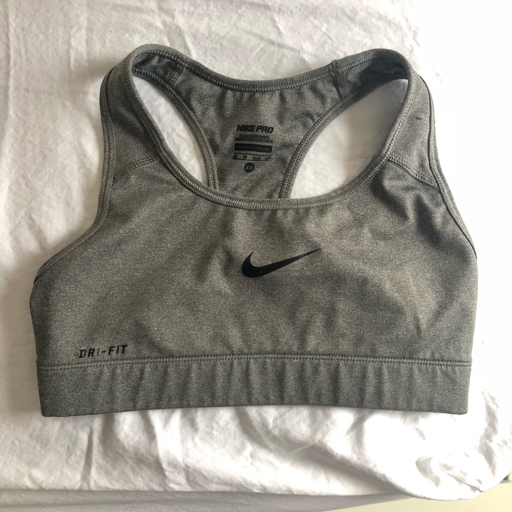 NWOT Nike Pro Dri Fit Sports Bra